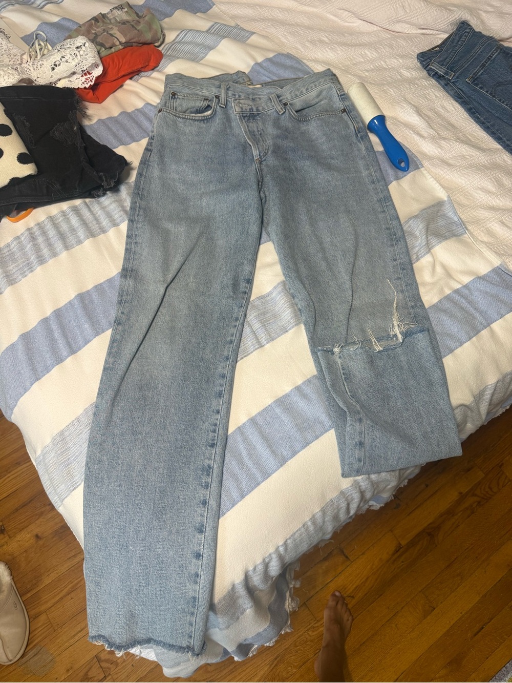 Agolde High-Rise Light Blue Straight Leg Jeans with Knee Distress